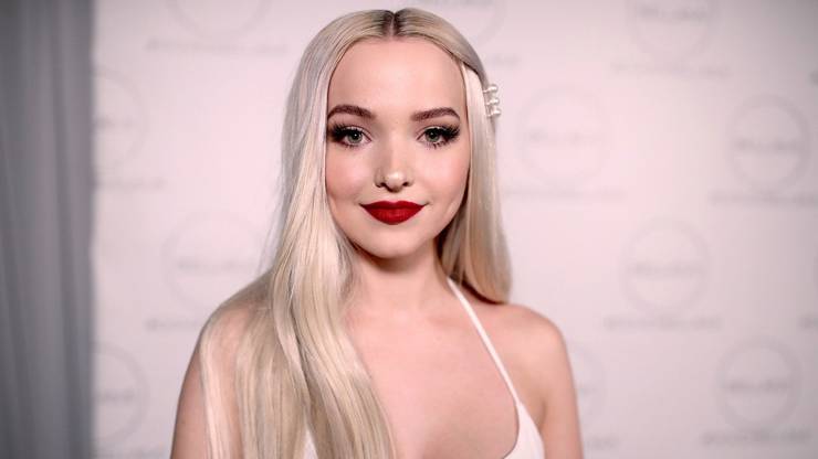 20 Stunning Pics Of Dove Cameron Thethings
