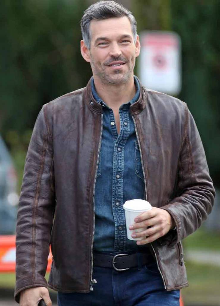 Eddie Cibrian avec café