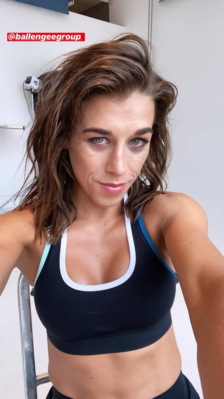 16 Pics Of Ufc Females That Paint Them In A Different Light