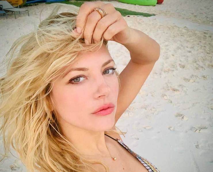 Katheryn Winnick Beach Katheryn Winnick 2020 Dating Net