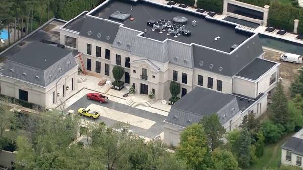 Here Are 20 Photos Of Impressive Homes These Rappers Live In