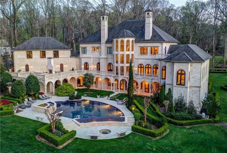 Here Are 20 Photos Of Impressive Homes These Rappers Live In
