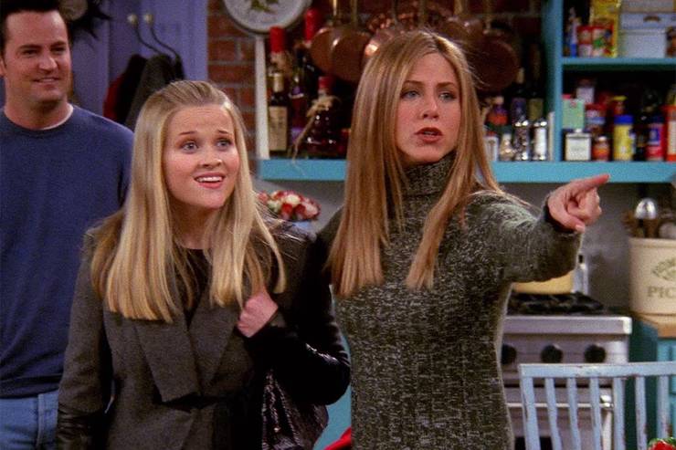 1-Via-Decider-Jennifer-Aniston-and-Reese-Witherspoon-on-set-of-friends-Tidbits-About-Guest-Appearances-On-Friends.jpg (740×493)