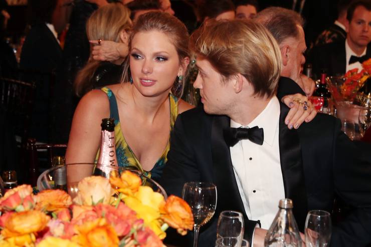 15 Facts You May Not Know About Actor Joe Alwyn Thethings