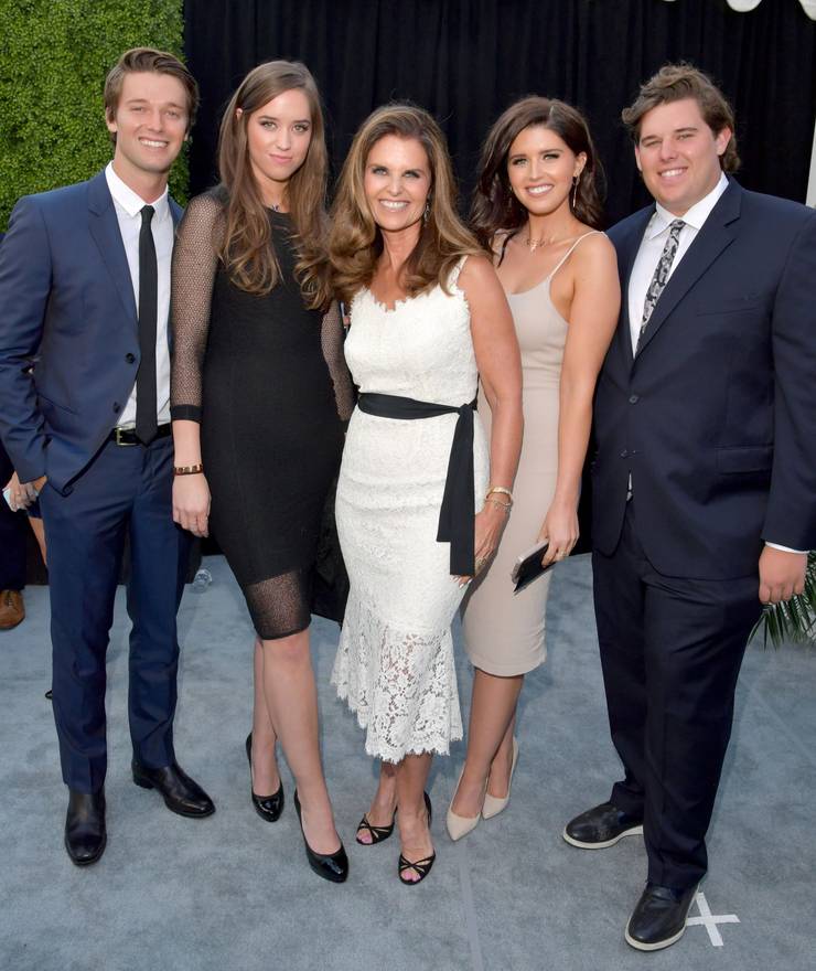 Arnold Schwarzenegger family photo