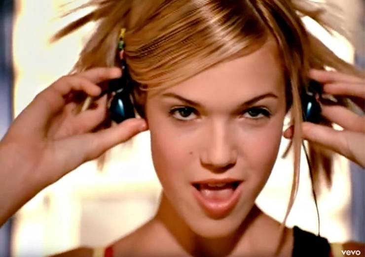 5 Ways Mandy Moore Is A Typical Aries 5 Ways She Isn T