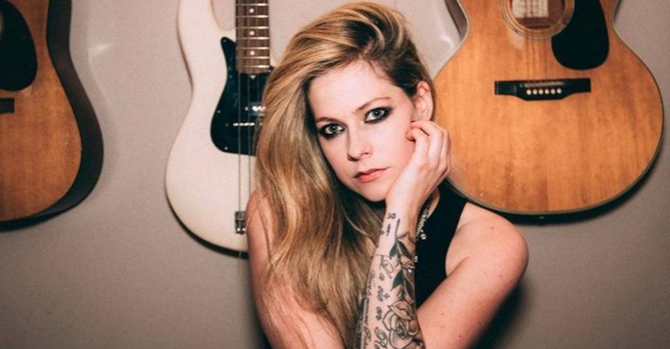 Avril Lavigne Answers Fans Questions From Recent Ig Post Avril Lavigne Answers Fans Questions From Recent Ig Post